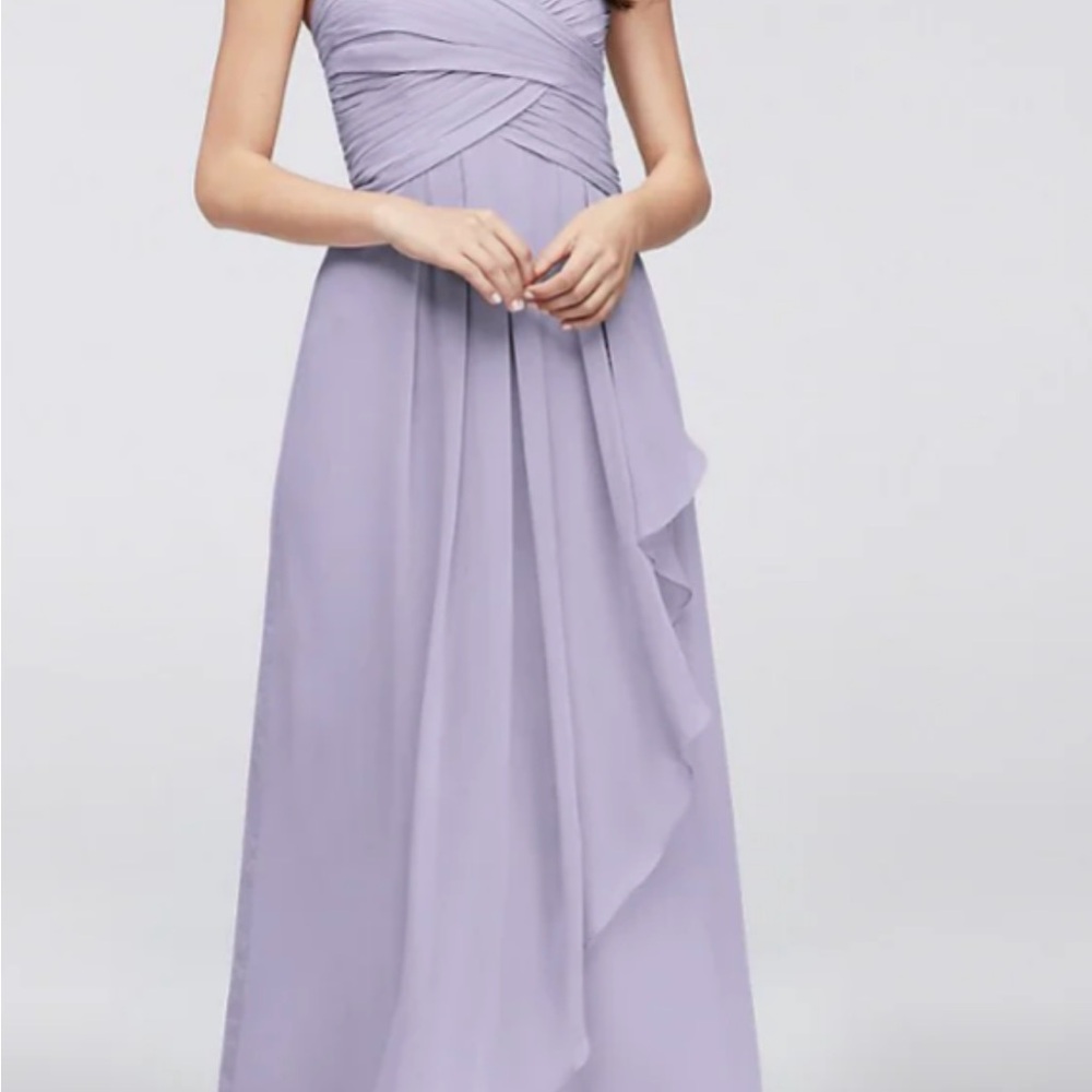 Elegant Lavender Strapless Evening Gown